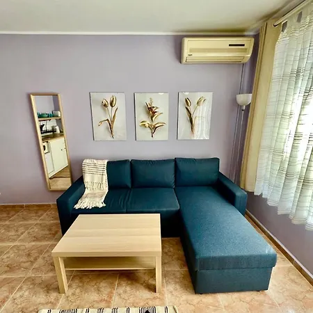 Pastel House ساني بيتش