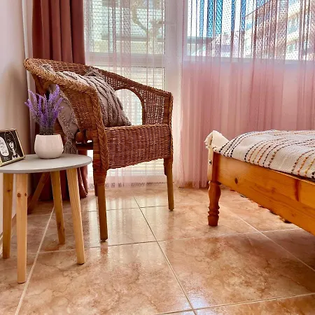 Pastel House ساني بيتش